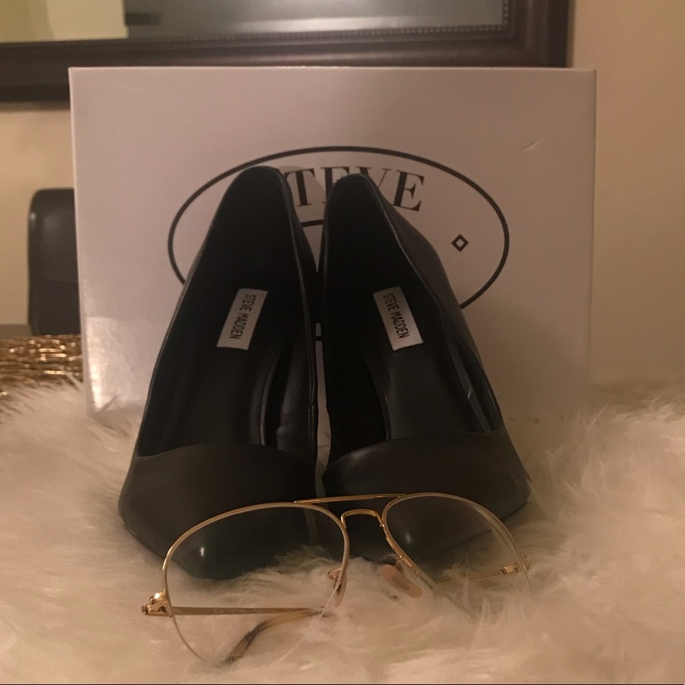 Brand New Black Steve Madden heels 👠